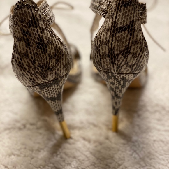 Pour La Victoire Shanna Cut pump sandal - Picture 6 of 6